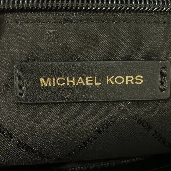 Michael Kors Large Evie Hobo Bag EUC - Picture 12 of 13